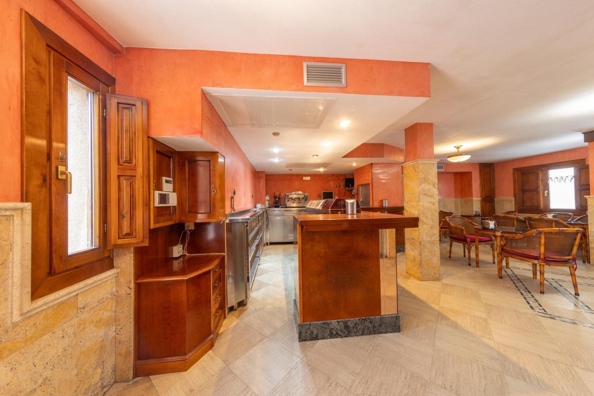 Hostal Sin Recep24H Puerta De La Villa - Pet Friendly & Restaurante Almazán Eksteriør bilde