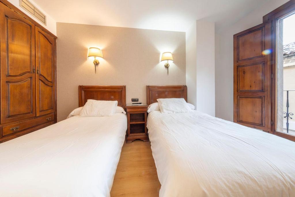 Hostal Sin Recep24H Puerta De La Villa - Pet Friendly & Restaurante Almazán Eksteriør bilde